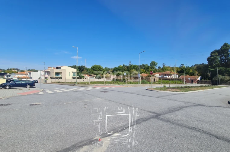 Terreno para Venda em Arcozelo Foto 18