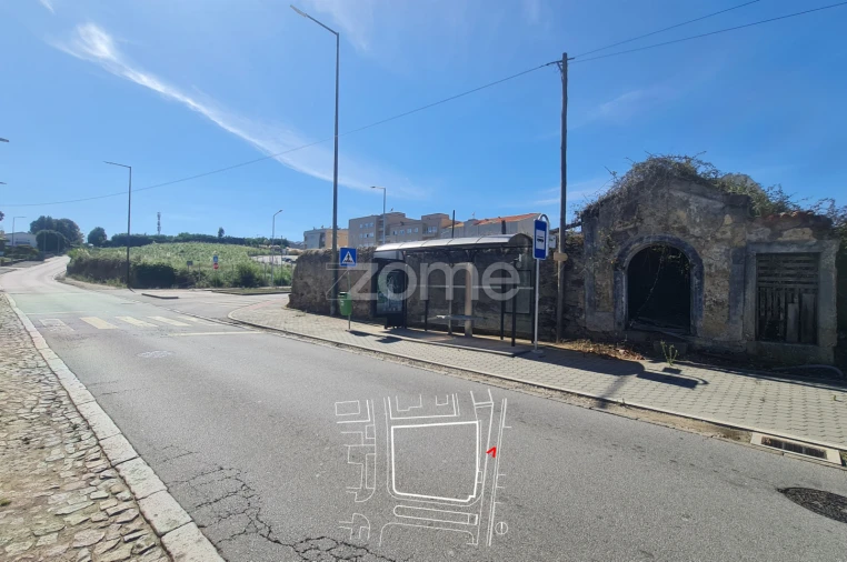 Terreno para Venda em Arcozelo Foto 9