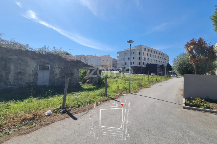 Terreno para Venda em Arcozelo Foto 12