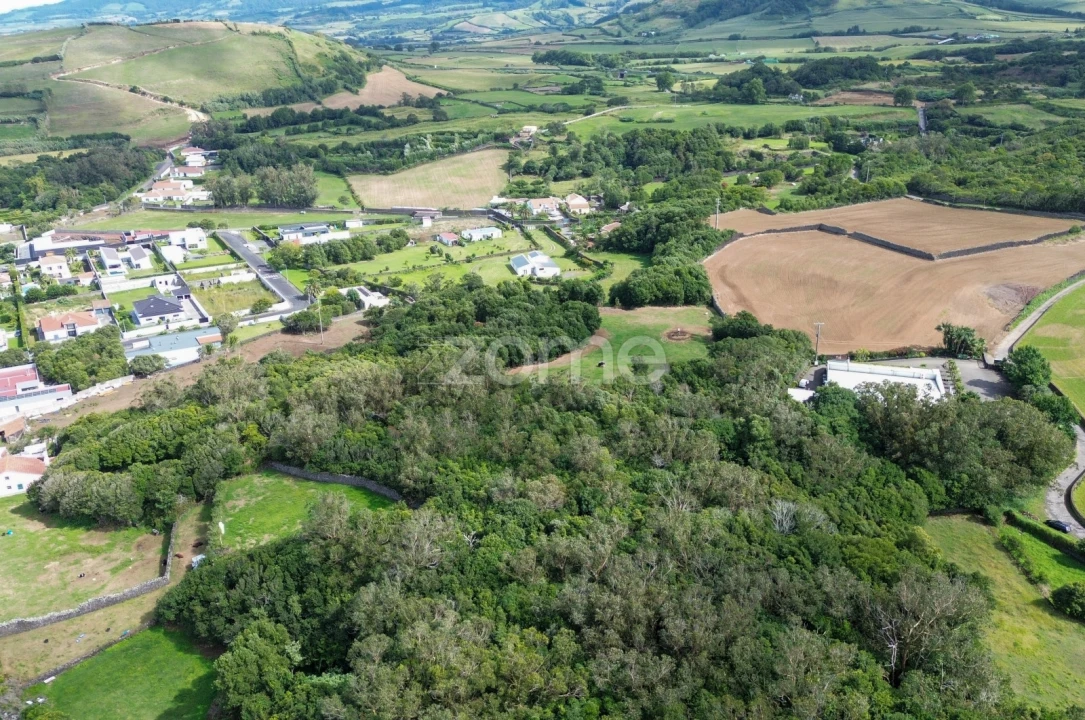 Terreno para Venda em Rabo de Peixe Foto 6
