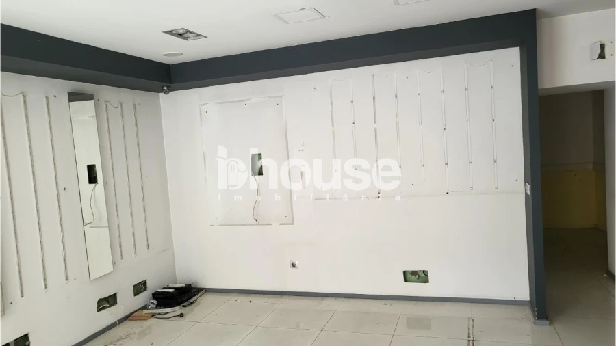 Negócio para Arrendamento em Santa Maria Maior Foto 4