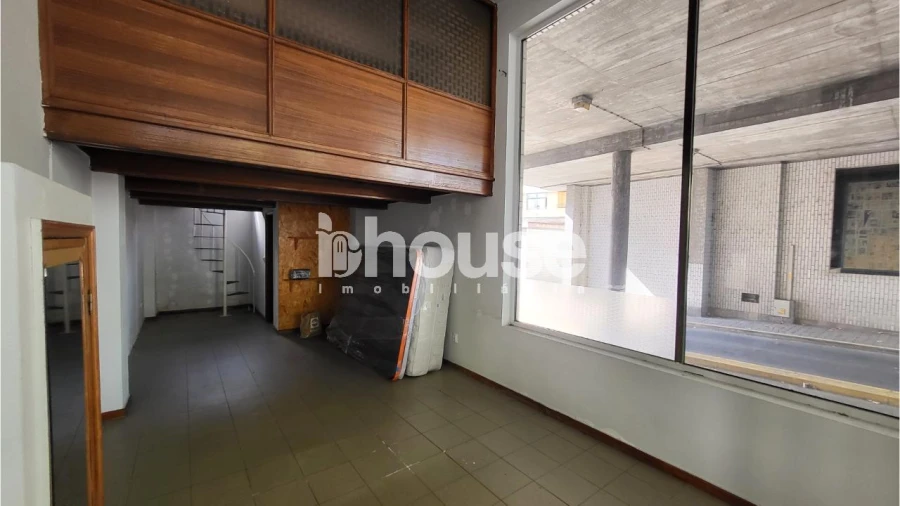 Negócio para Arrendamento em Santa Maria Maior Foto 7