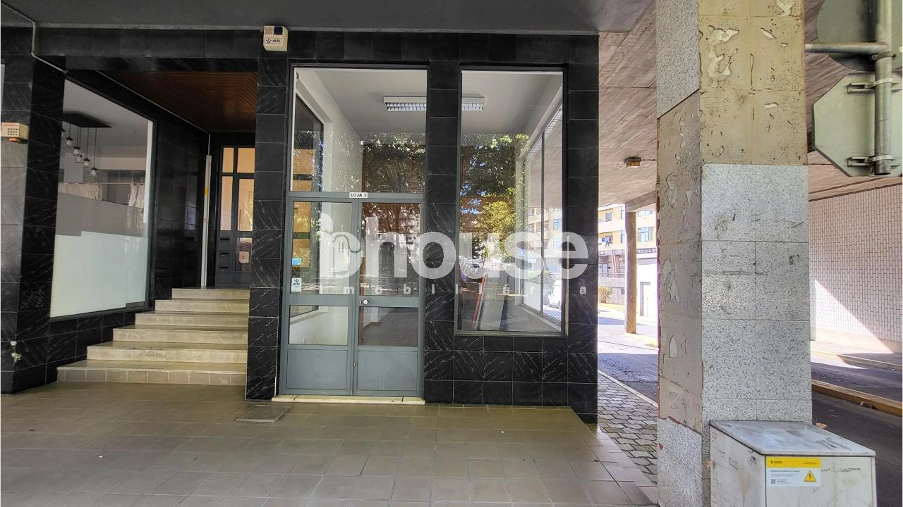 Negócio para Arrendamento em Santa Maria Maior Foto 1