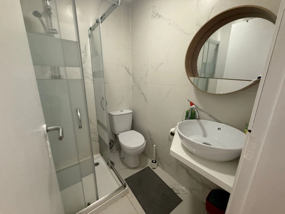 Armazém para Venda em Quarteira Foto 9