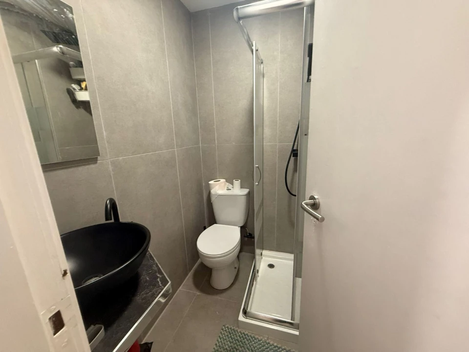 Armazém para Venda em Quarteira Foto 10