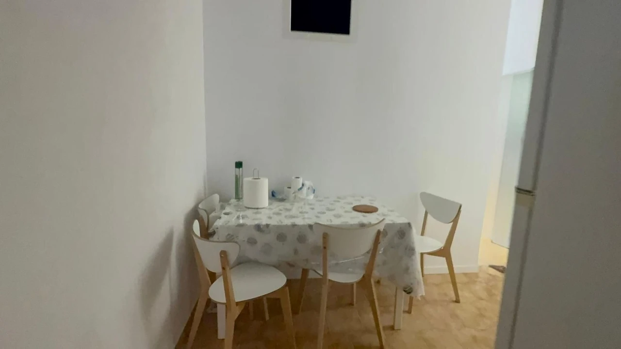 Armazém para Venda em Quarteira Foto 1