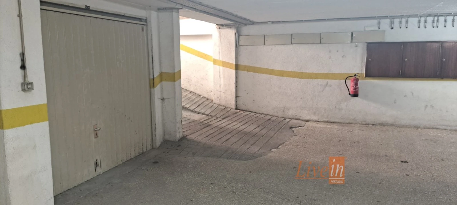 Garagem para Arrendamento em Rio de Mouro Foto 5