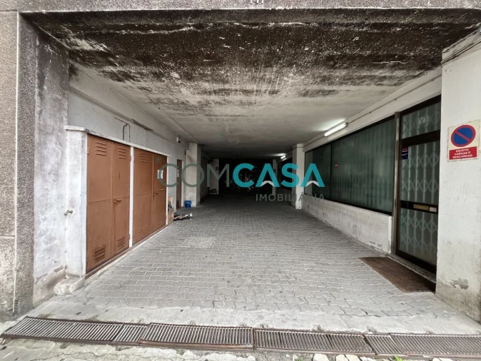 Loja para Arrendamento em Gondomar (São Cosme), Valbom e Jovim Foto 7