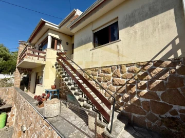 Moradia T4 para Venda em Alcabideche