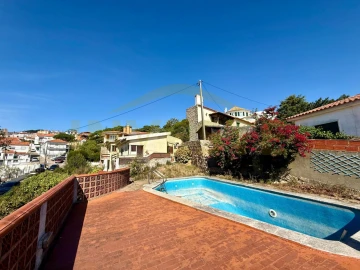 Moradia T4 para Venda em Alcabideche