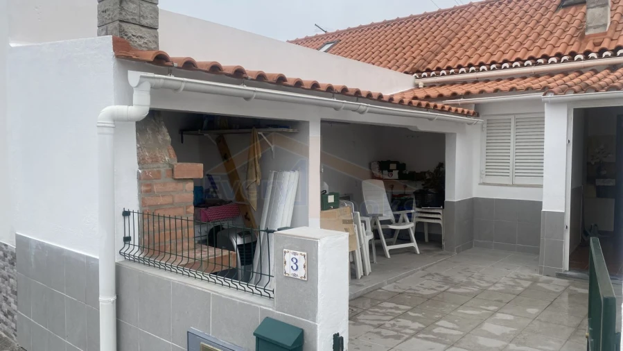 Moradia T1 para Venda em Santa Maria, São Pedro e Sobral da Lagoa Foto 2