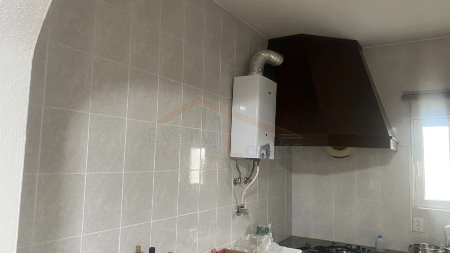 Moradia T1 para Venda em Santa Maria, São Pedro e Sobral da Lagoa Foto 7