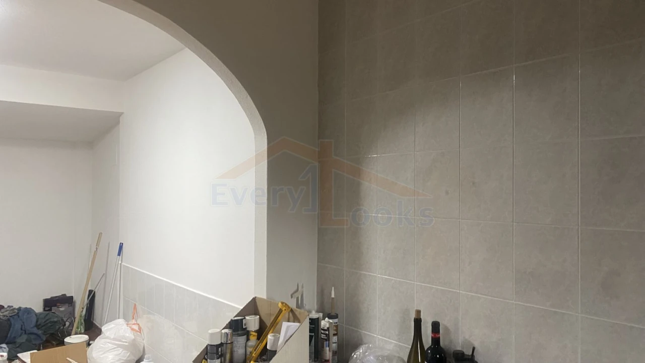 Moradia T1 para Venda em Santa Maria, São Pedro e Sobral da Lagoa Foto 9