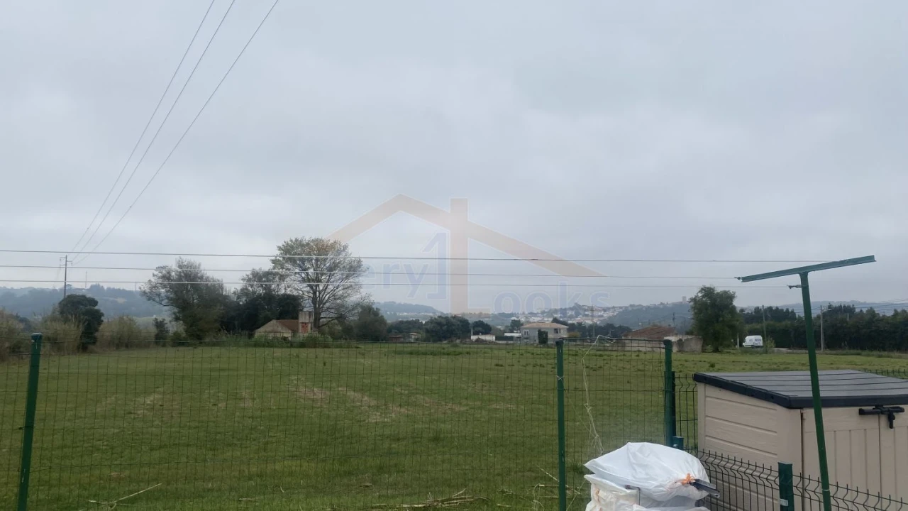 Moradia T1 para Venda em Santa Maria, São Pedro e Sobral da Lagoa Foto 27