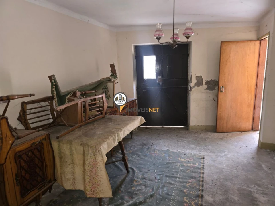 Moradia T0 para Venda em Póvoa de Rio de Moinhos e Cafede Foto 2