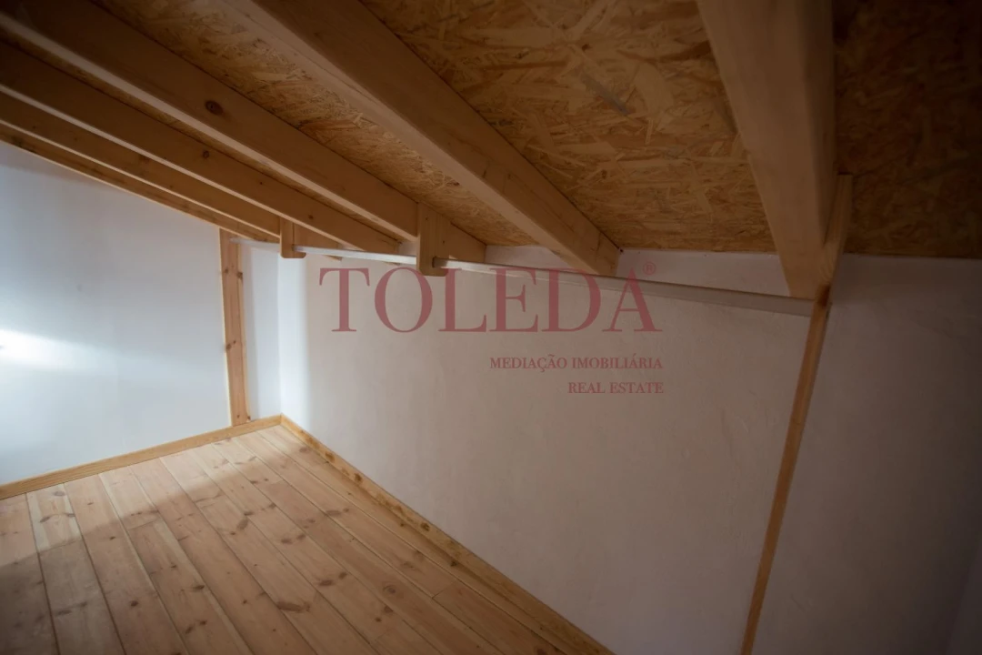 Moradia T2 para Venda em Almargem do Bispo, Pêro Pinheiro e Montelavar Foto 15