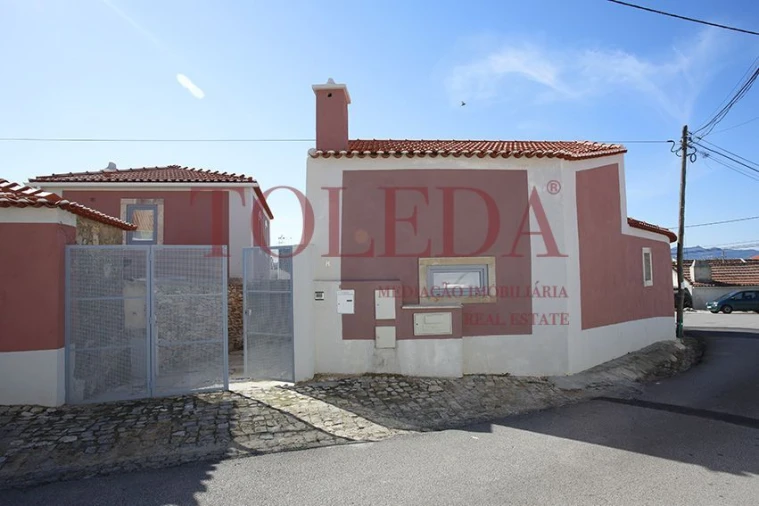 Moradia T2 para Venda em Almargem do Bispo, Pêro Pinheiro e Montelavar Foto 34