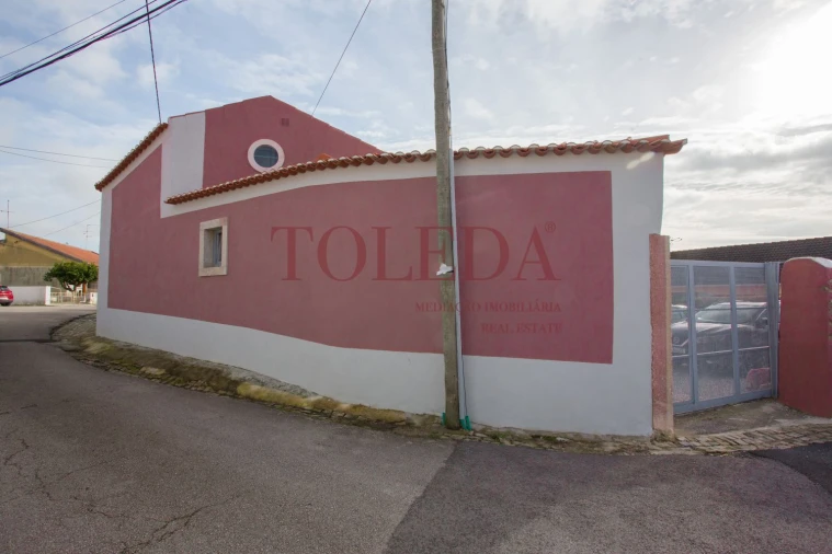 Moradia T2 para Venda em Almargem do Bispo, Pêro Pinheiro e Montelavar Foto 39