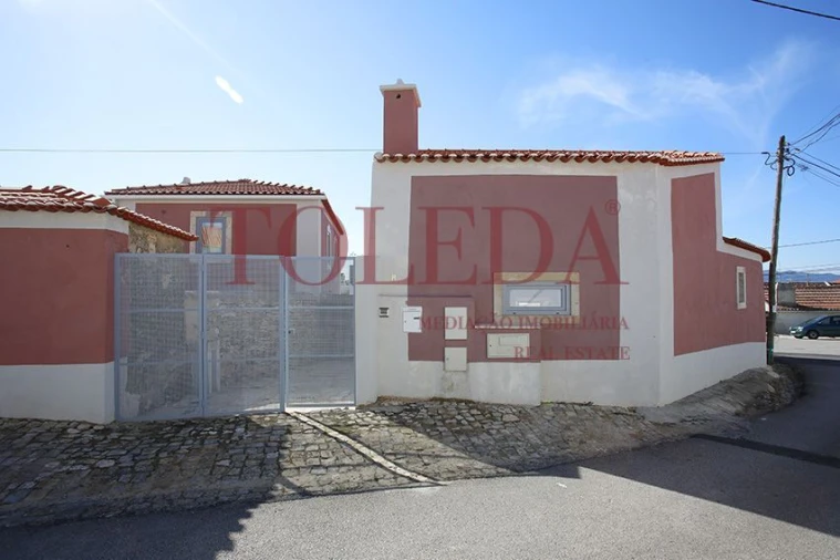 Moradia T2 para Venda em Almargem do Bispo, Pêro Pinheiro e Montelavar Foto 35