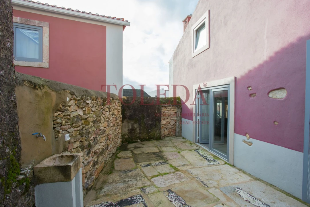 Moradia T2 para Venda em Almargem do Bispo, Pêro Pinheiro e Montelavar Foto 34