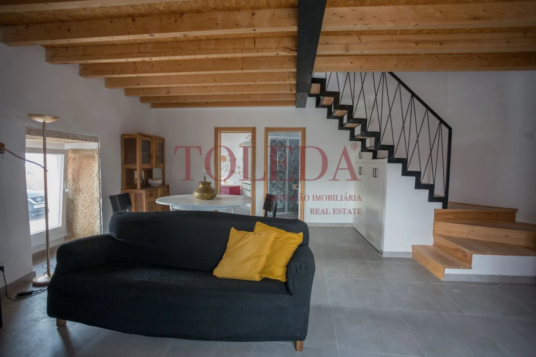 Moradia T2 para Venda em Almargem do Bispo, Pêro Pinheiro e Montelavar Foto 6