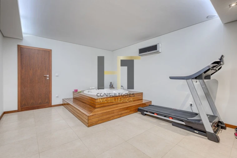 Moradia T4 para Venda em Cidade da Maia Foto 45