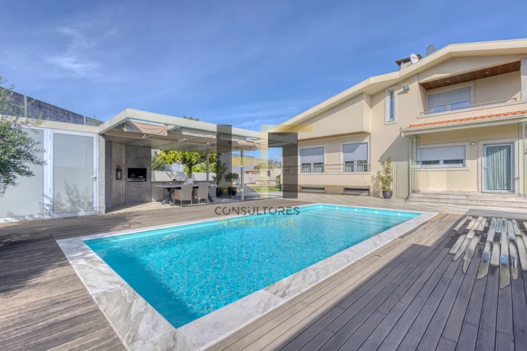 Moradia T4 para Venda em Cidade da Maia