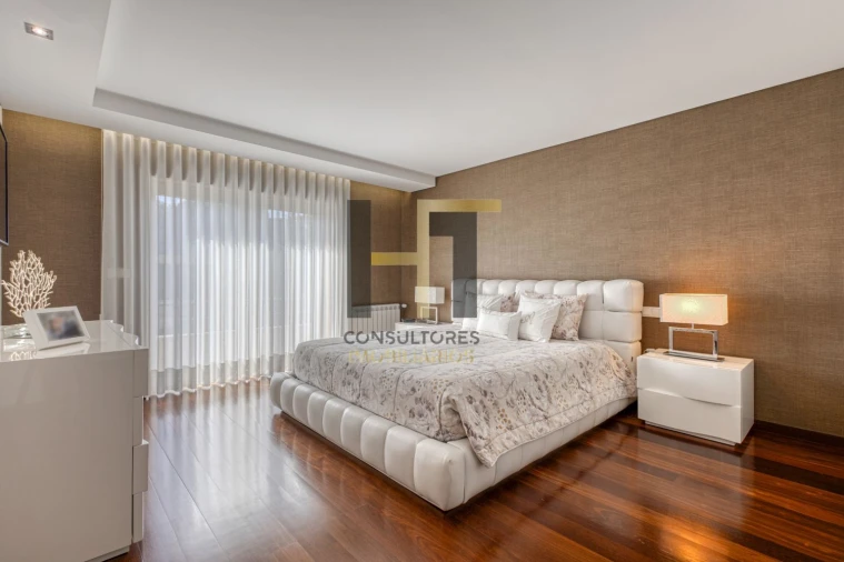 Moradia T4 para Venda em Cidade da Maia Foto 29