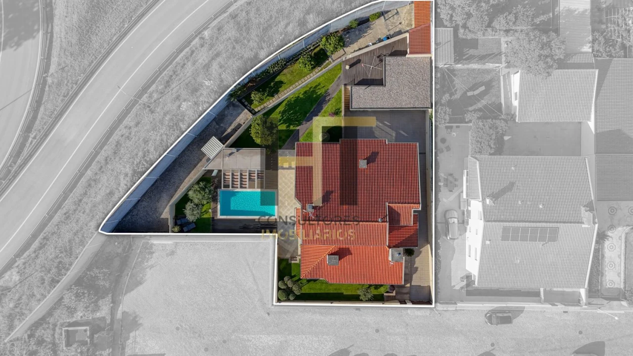 Moradia T4 para Venda em Cidade da Maia Foto 6