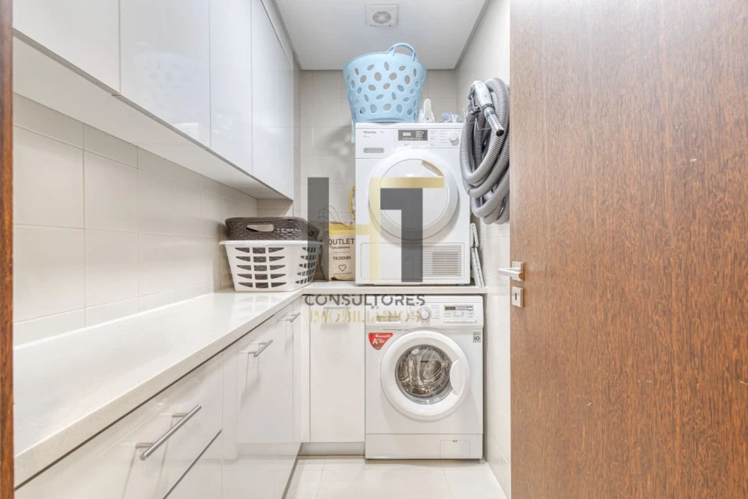 Moradia T4 para Venda em Cidade da Maia Foto 21