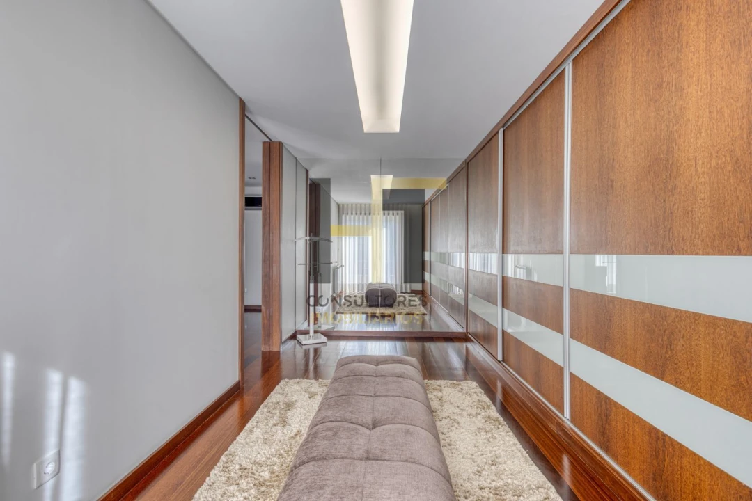 Moradia T4 para Venda em Cidade da Maia Foto 32