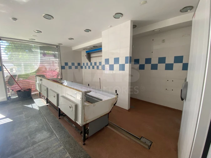 Loja para Venda em Loures Foto 3