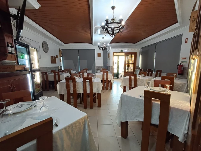 Loja para Venda em Caldas da Rainha - Santo Onofre e Serra do Bouro Foto 1