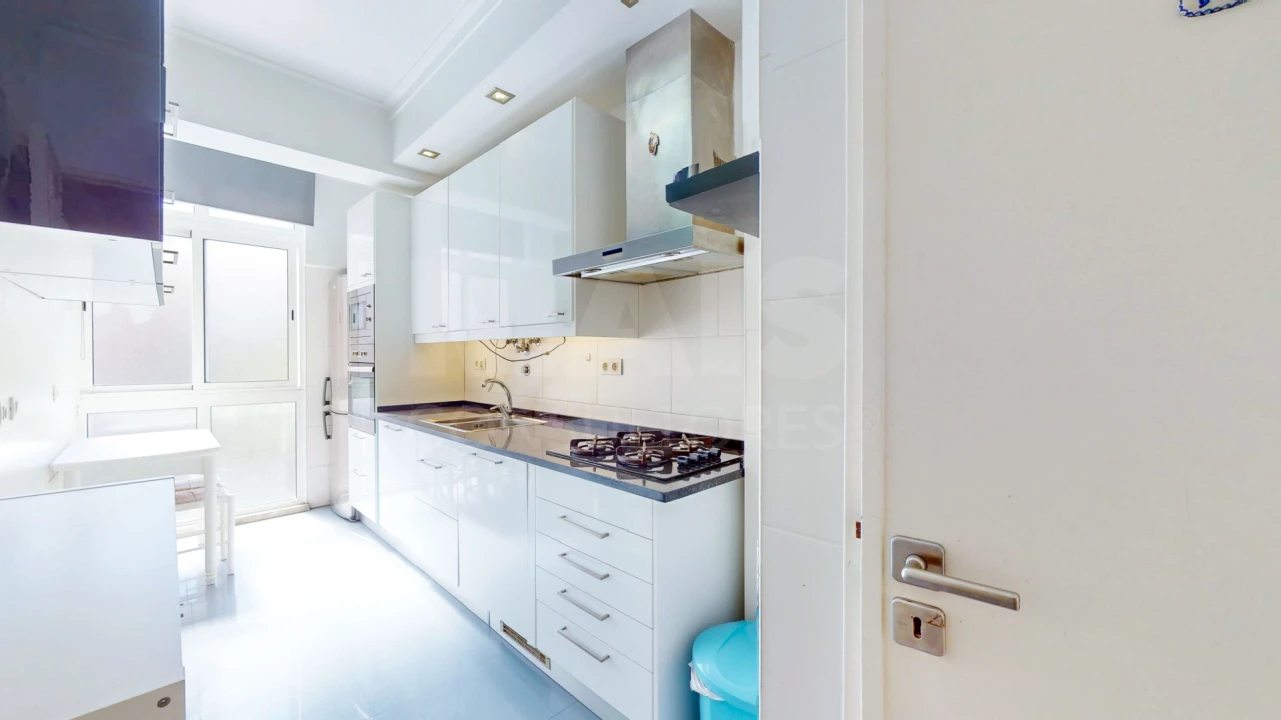 Apartamento T2 para Arrendamento em Águas Livres Foto 6