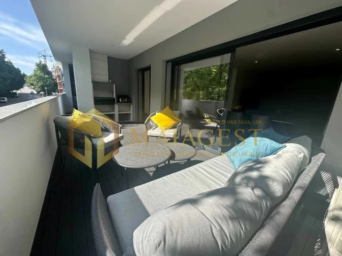 Apartamento T4 para Arrendamento em Moreira Foto 4