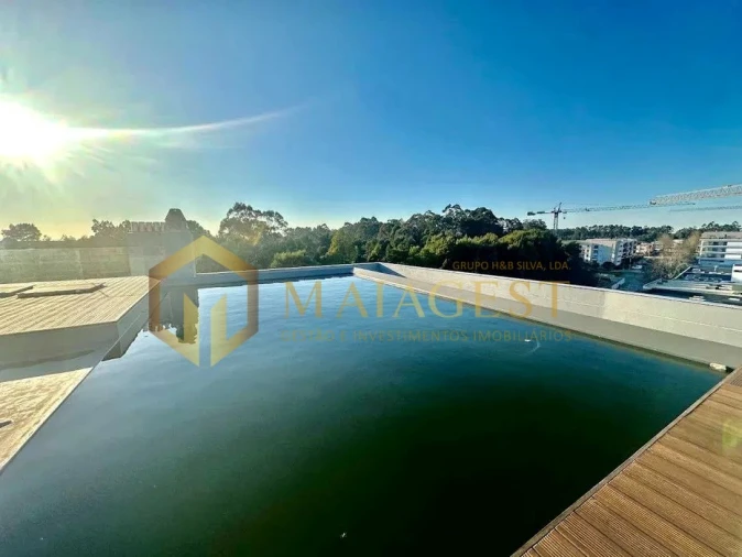 Apartamento T4 para Arrendamento em Moreira Foto 12