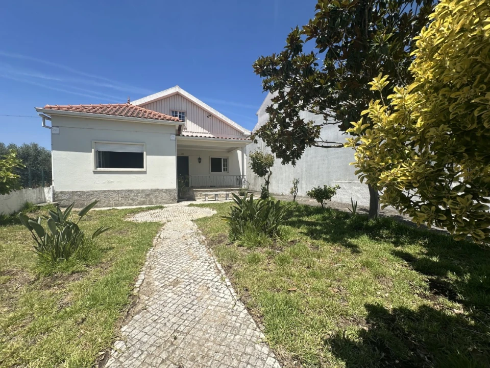 Moradia T4 para Venda em Pego Foto 1