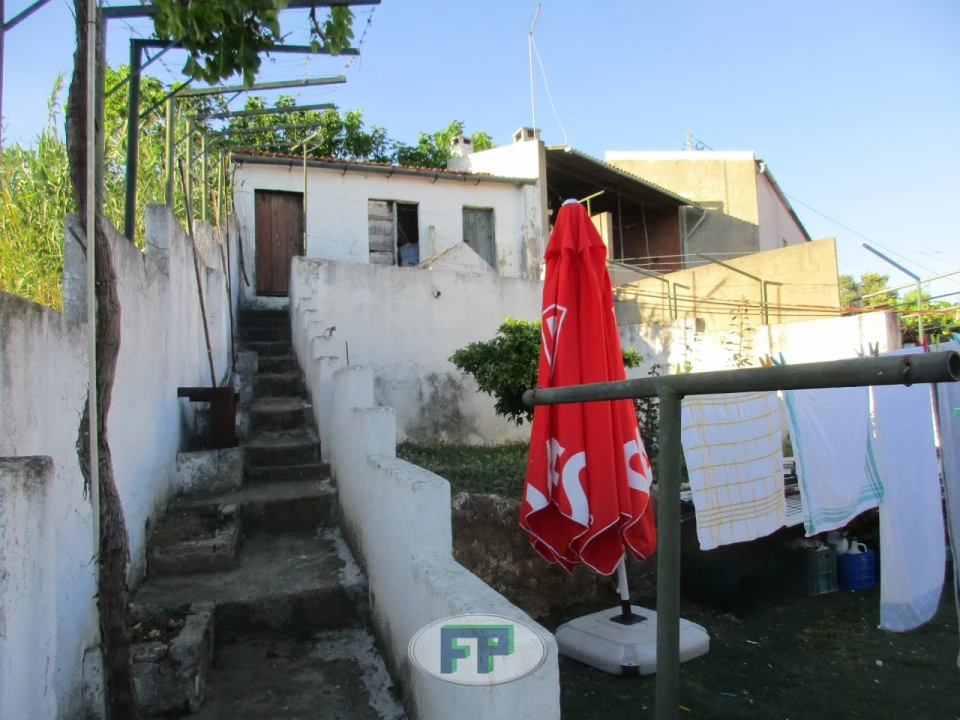 Moradia T2 para Venda em Alverca do Ribatejo e Sobralinho Foto 7