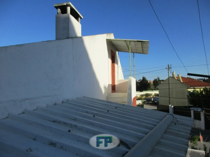 Moradia T2 para Venda em Alverca do Ribatejo e Sobralinho Foto 9