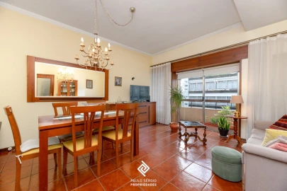 Apartamento T4 para Venda em Santa Marinha e São Pedro da Afurada