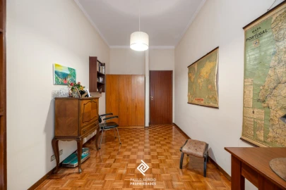Apartamento T4 para Venda em Santa Marinha e São Pedro da Afurada