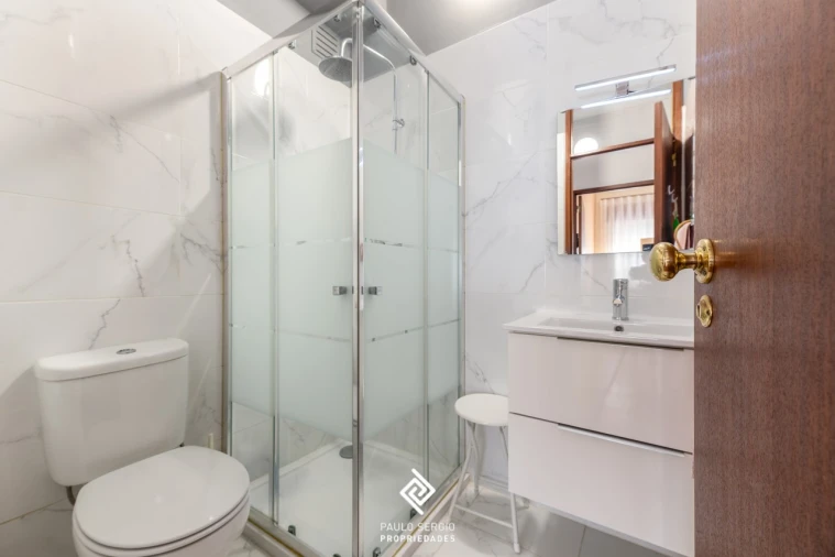 Apartamento T4 para Venda em Santa Marinha e São Pedro da Afurada Foto 7