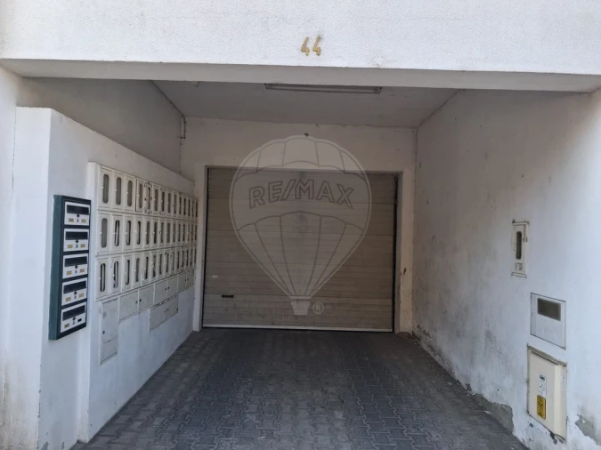 Garagem para Venda em Samouco Foto 8