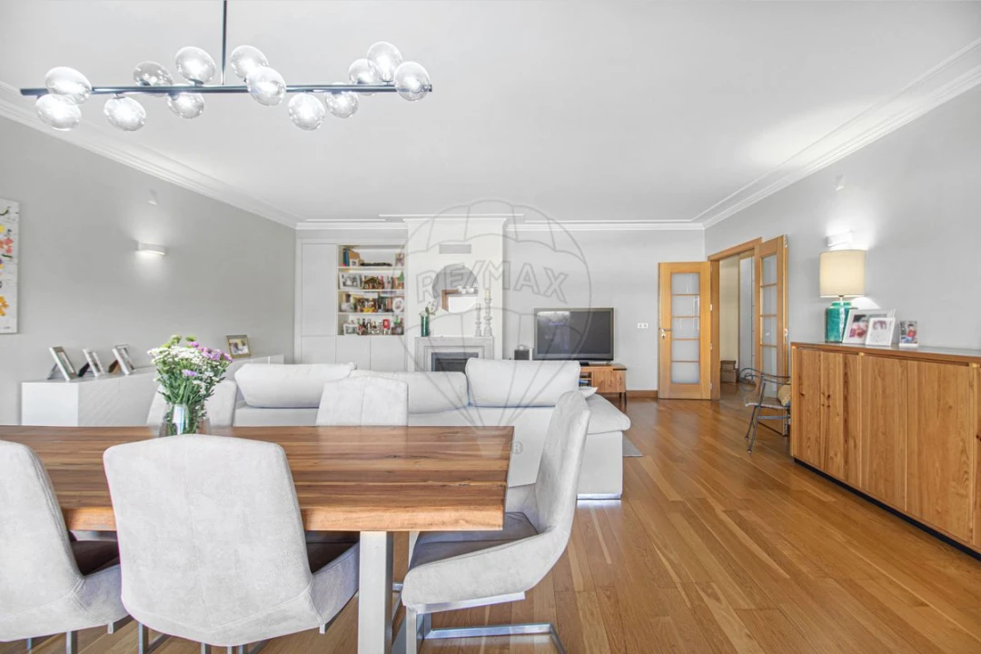 Apartamento T2 para Arrendamento em Póvoa de Santa Iria e Forte da Casa Foto 6