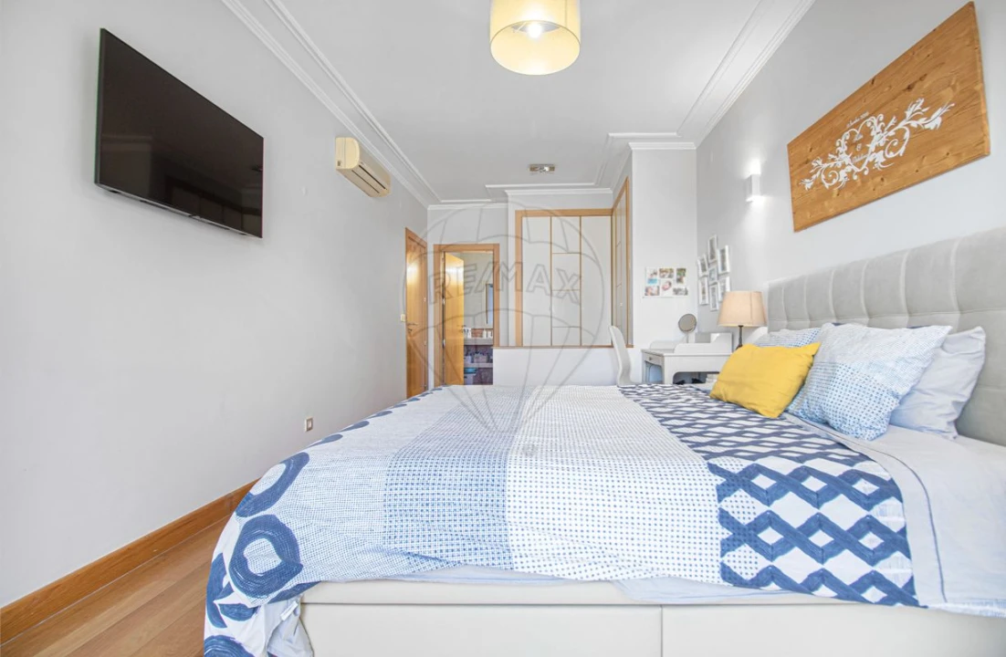 Apartamento T2 para Arrendamento em Póvoa de Santa Iria e Forte da Casa Foto 28