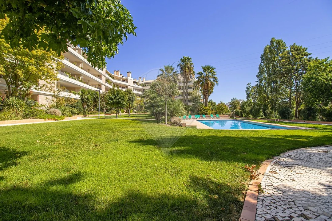 Apartamento T2 para Arrendamento em Póvoa de Santa Iria e Forte da Casa Foto 31