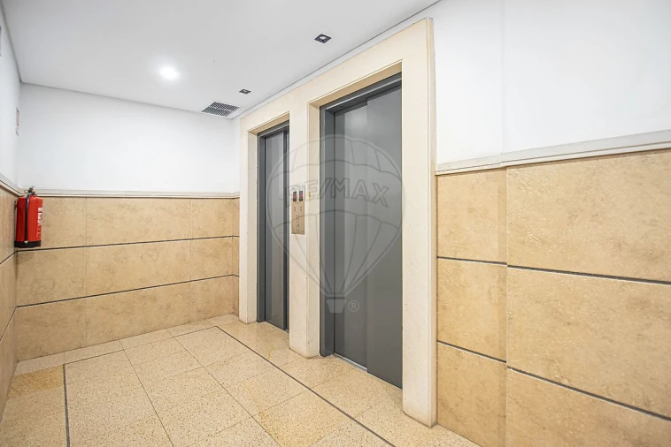 Apartamento T2 para Arrendamento em Póvoa de Santa Iria e Forte da Casa Foto 36