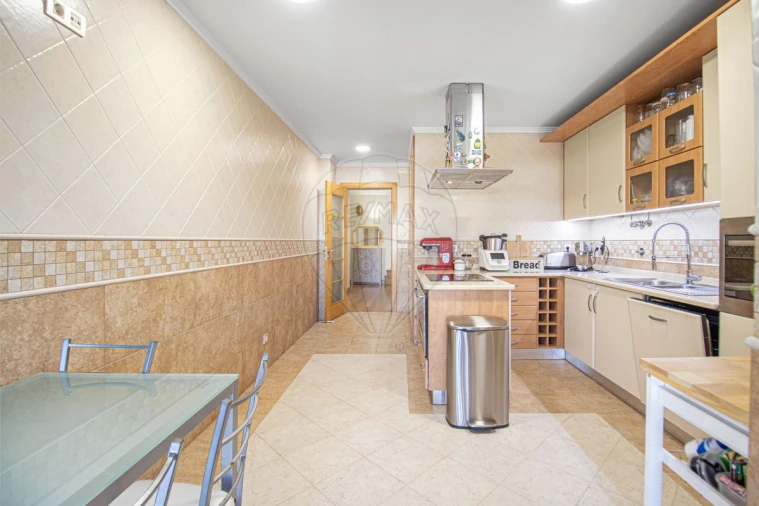 Apartamento T2 para Arrendamento em Póvoa de Santa Iria e Forte da Casa Foto 16