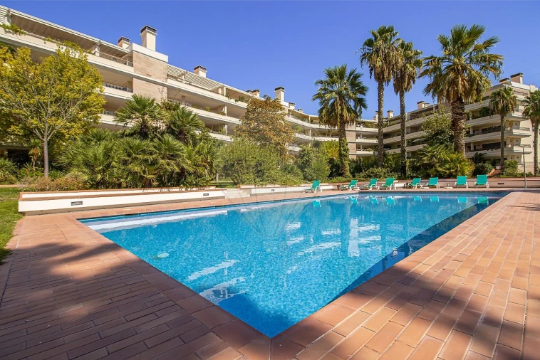 Apartamento T2 para Arrendamento em Póvoa de Santa Iria e Forte da Casa Foto 1