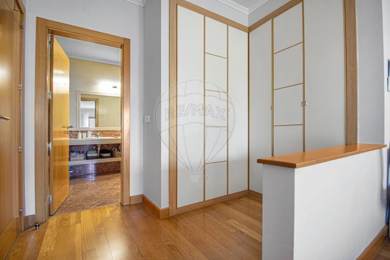 Apartamento T2 para Arrendamento em Póvoa de Santa Iria e Forte da Casa Foto 26